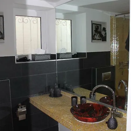 Apartment Schoenes Mit Gartenblick