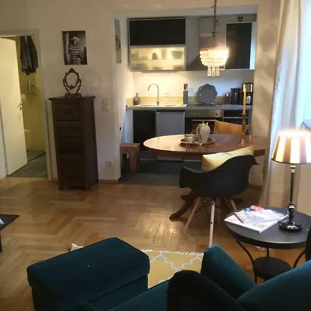 Schoenes Mit Gartenblick * Baden-Baden