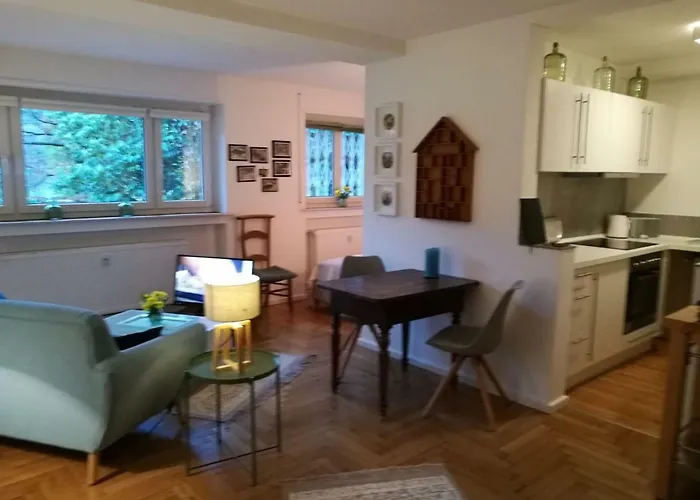 Schoenes Mit Gartenblick Διαμέρισμα Μπάντεν-Μπάντεν